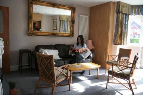 Heath Lodge Hotel Nr Nec Bickenhill Extérieur photo